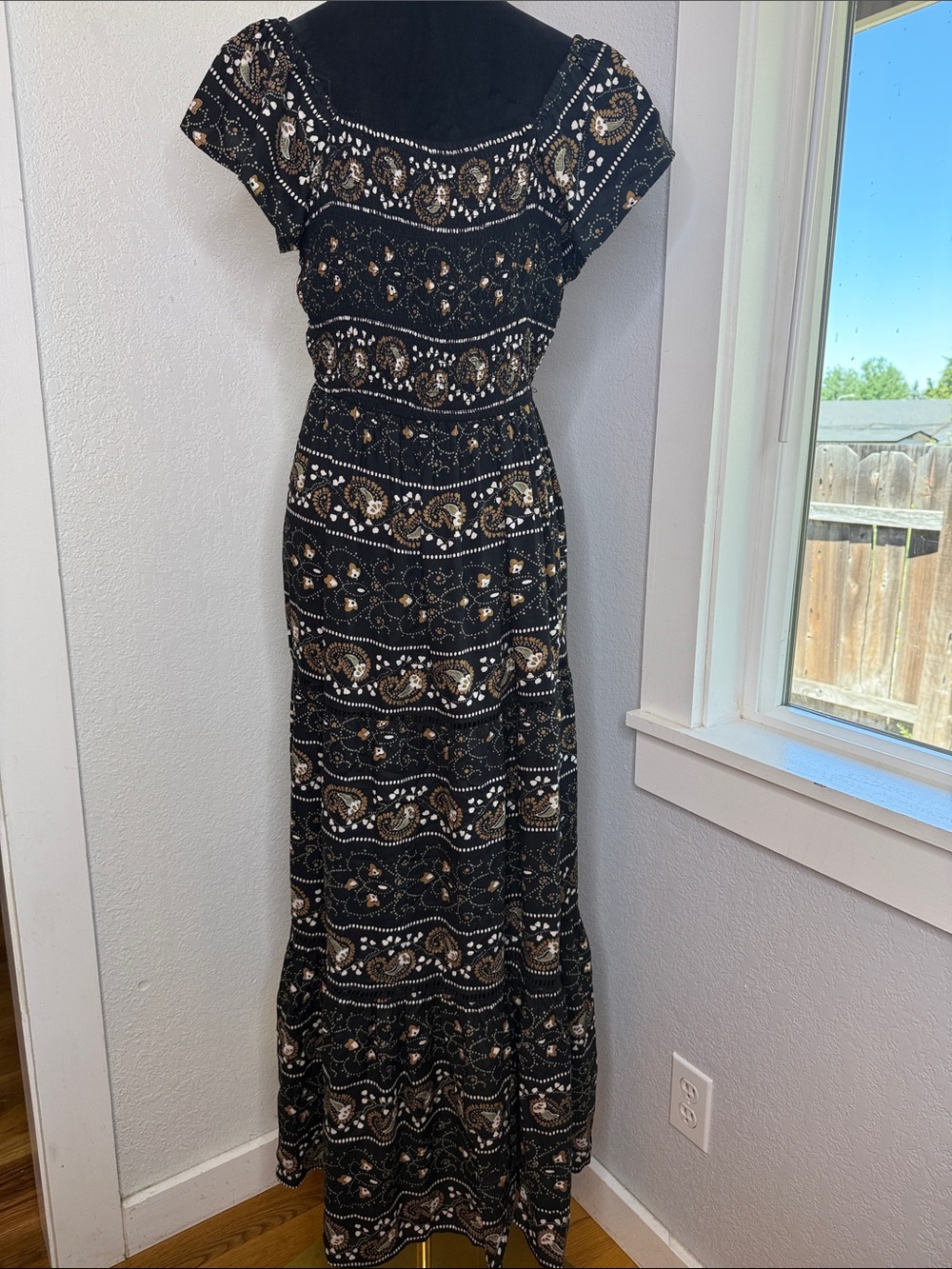 Angie Black Gold Paisley Boho Maxi Dress Rayon Size Large Coastal Cowgirl - Picture 2 of 5
